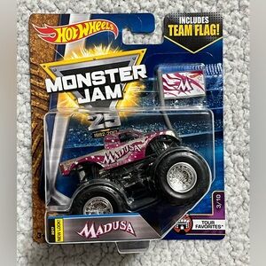 Hot Wheels Monster Jam Madusa Monster Truck